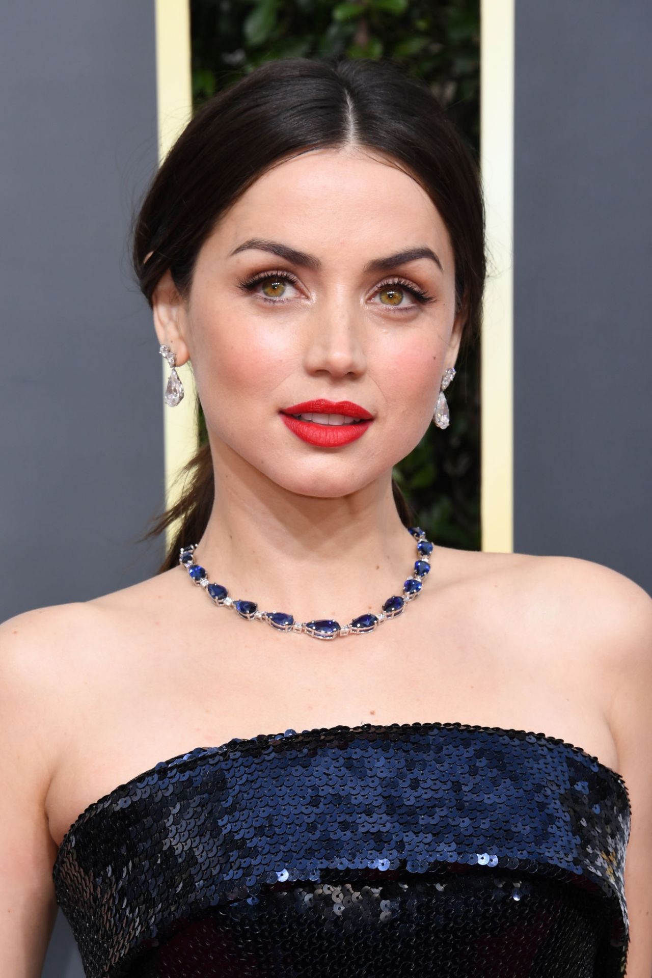 Ana De Armas at 77th Annual Golden Globe Awards Red Carpet in Beverly Hills06